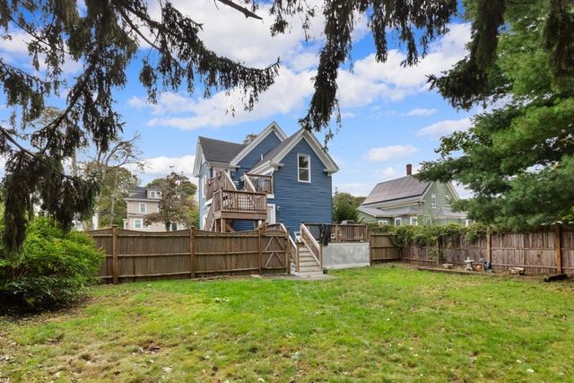 474 Central St, Saugus, MA 01906