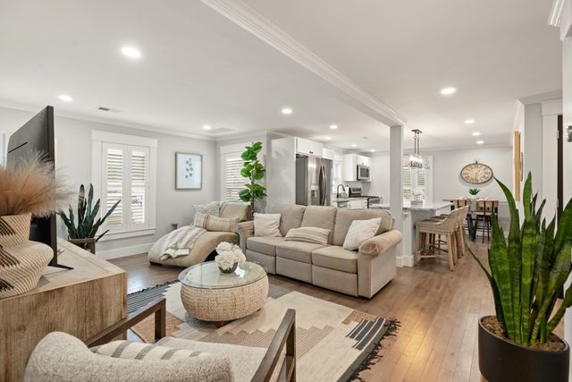 474 Central St, Saugus, MA 01906