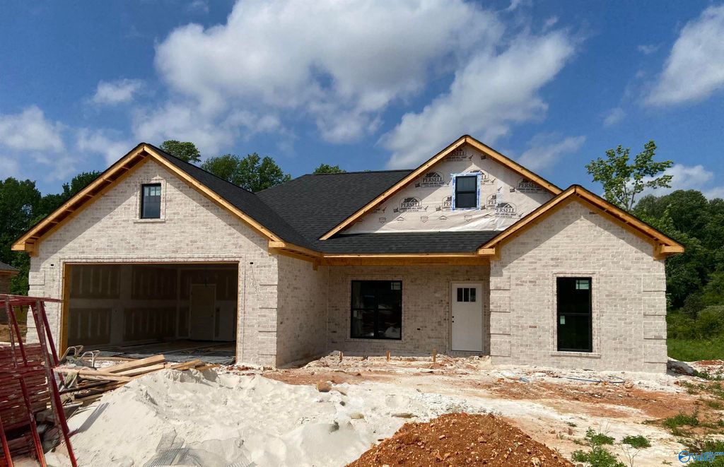11207 Percy Drive, Tanner, AL 35671