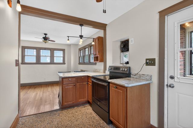 716 Sixth Street, Jackson City, MI 49203