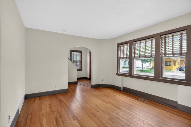 716 Sixth Street, Jackson City, MI 49203