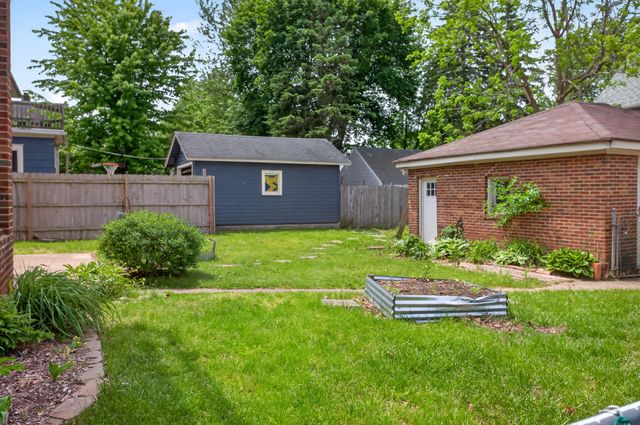 716 Sixth Street, Jackson City, MI 49203