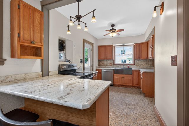 716 Sixth Street, Jackson City, MI 49203
