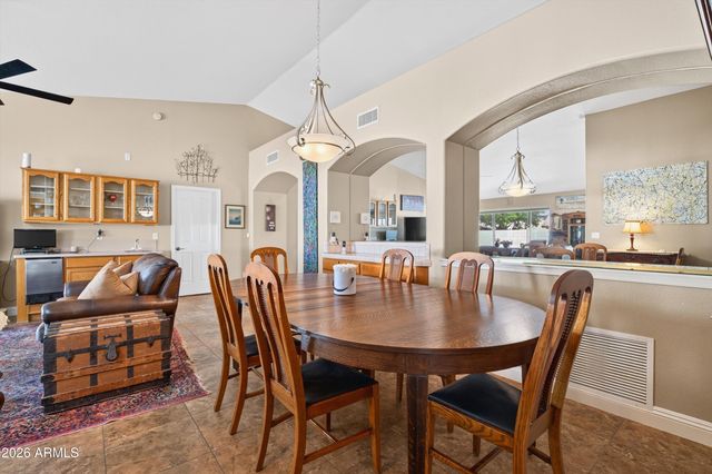 2734 E VISTA Drive, Phoenix, AZ 85032