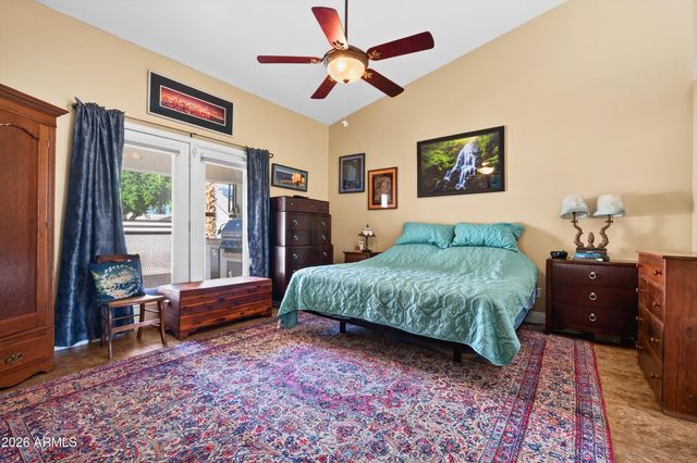 2734 E VISTA Drive, Phoenix, AZ 85032