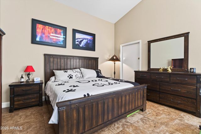 2734 E VISTA Drive, Phoenix, AZ 85032