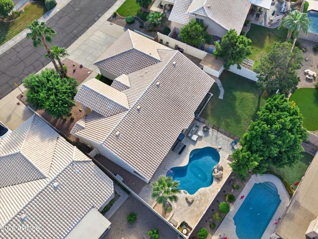 2734 E VISTA Drive, Phoenix, AZ 85032