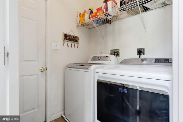 235 N ALLWOOD DR, Hanover, PA 17331