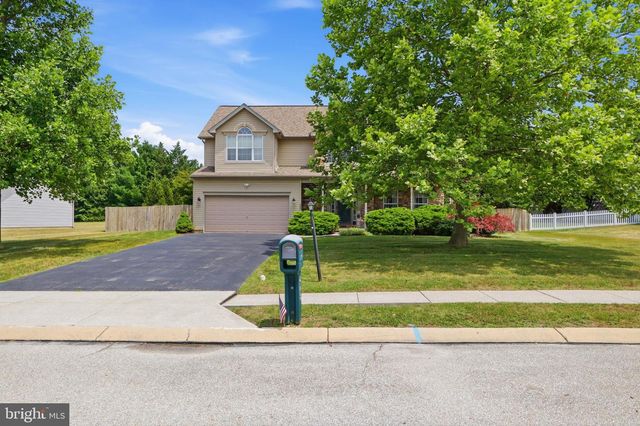 235 N ALLWOOD DR, Hanover, PA 17331