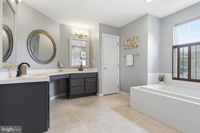 235 N ALLWOOD DR, Hanover, PA 17331