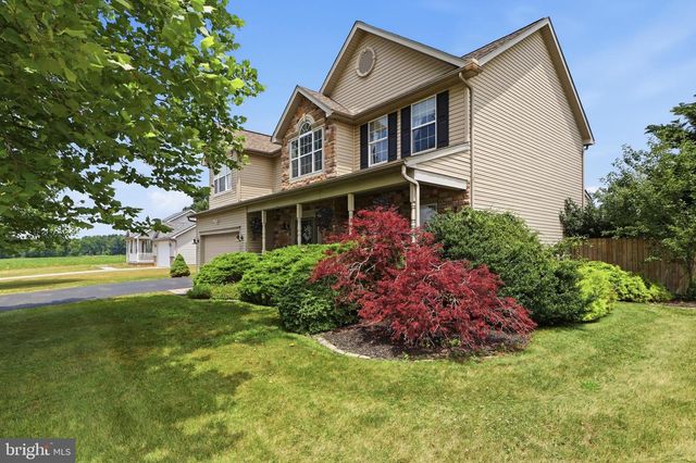 235 N ALLWOOD DR, Hanover, PA 17331