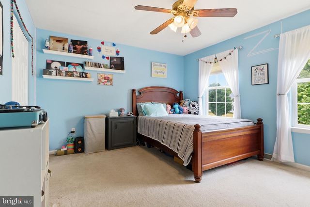 235 N ALLWOOD DR, Hanover, PA 17331