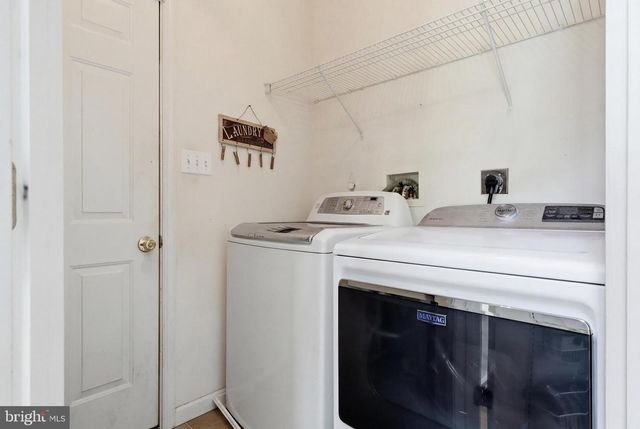 235 N ALLWOOD DR, Hanover, PA 17331
