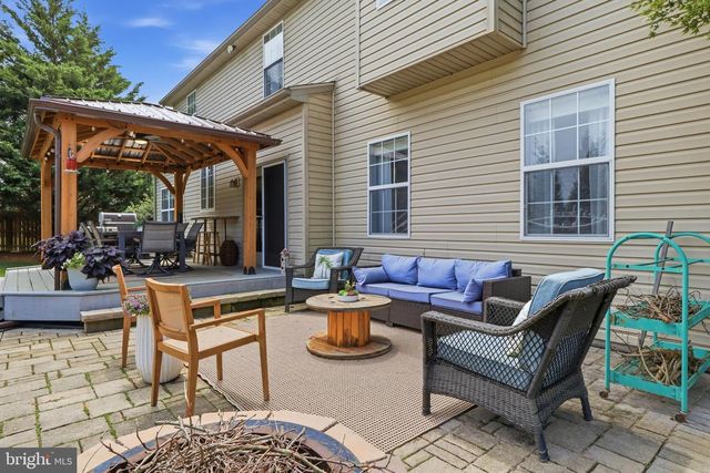 235 N ALLWOOD DR, Hanover, PA 17331