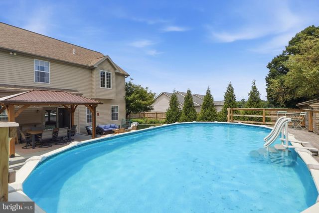 235 N ALLWOOD DR, Hanover, PA 17331