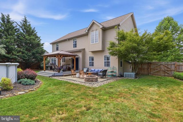 235 N ALLWOOD DR, Hanover, PA 17331