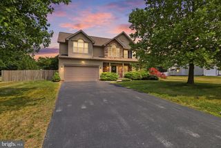 235 N ALLWOOD DR, Hanover, PA 17331