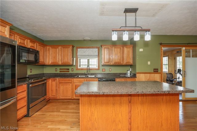 2845 Industry Road, Rootstown, OH 44272
