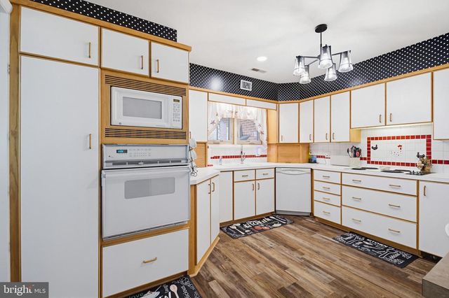 20 BEECHTREE LN, Mountville, PA 17554