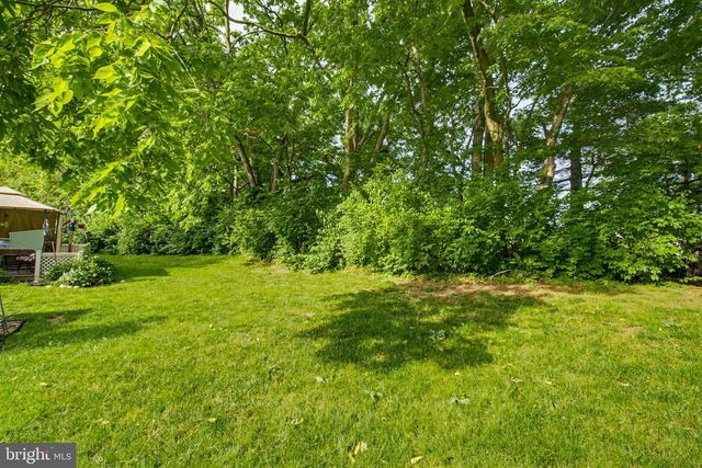 20 BEECHTREE LN, Mountville, PA 17554