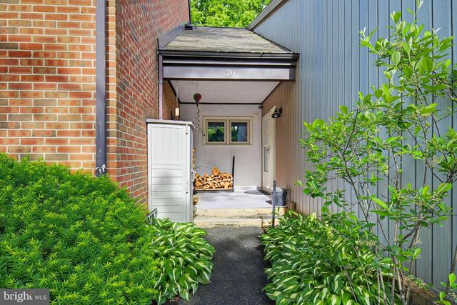 20 BEECHTREE LN, Mountville, PA 17554