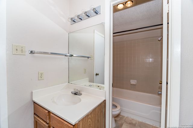 12205 Magnolia Blossom, San Antonio, TX 78247