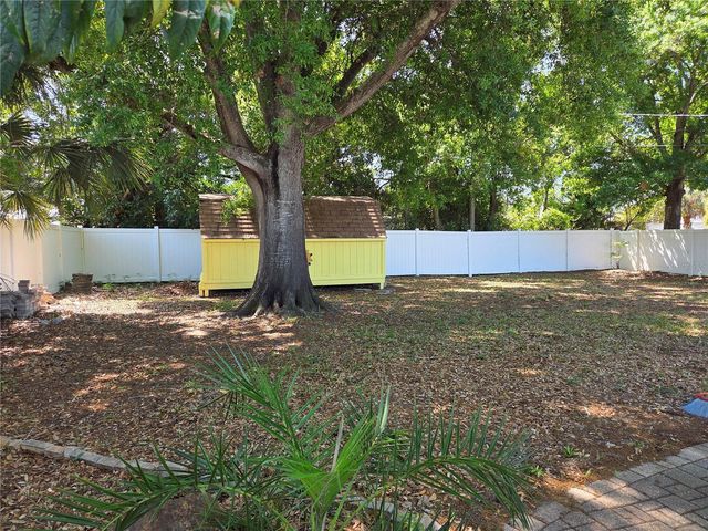 5814 20TH AVE S, Gulfport, FL 33707