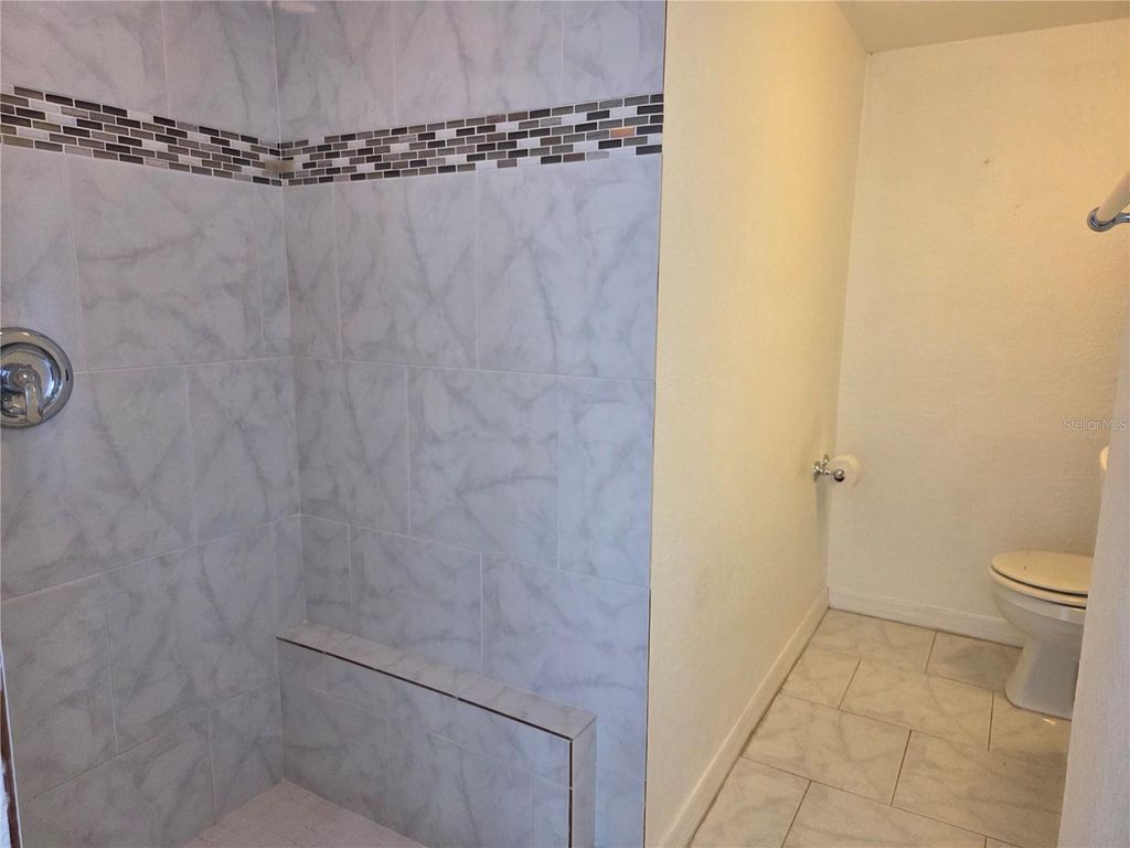 Image 21 of property listing at 5814 20TH AVE S, Gulfport, FL 33707