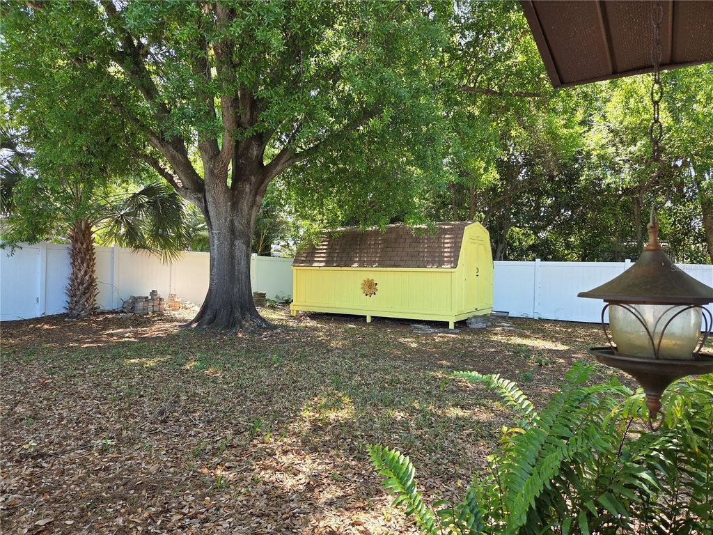 Image 33 of property listing at 5814 20TH AVE S, Gulfport, FL 33707