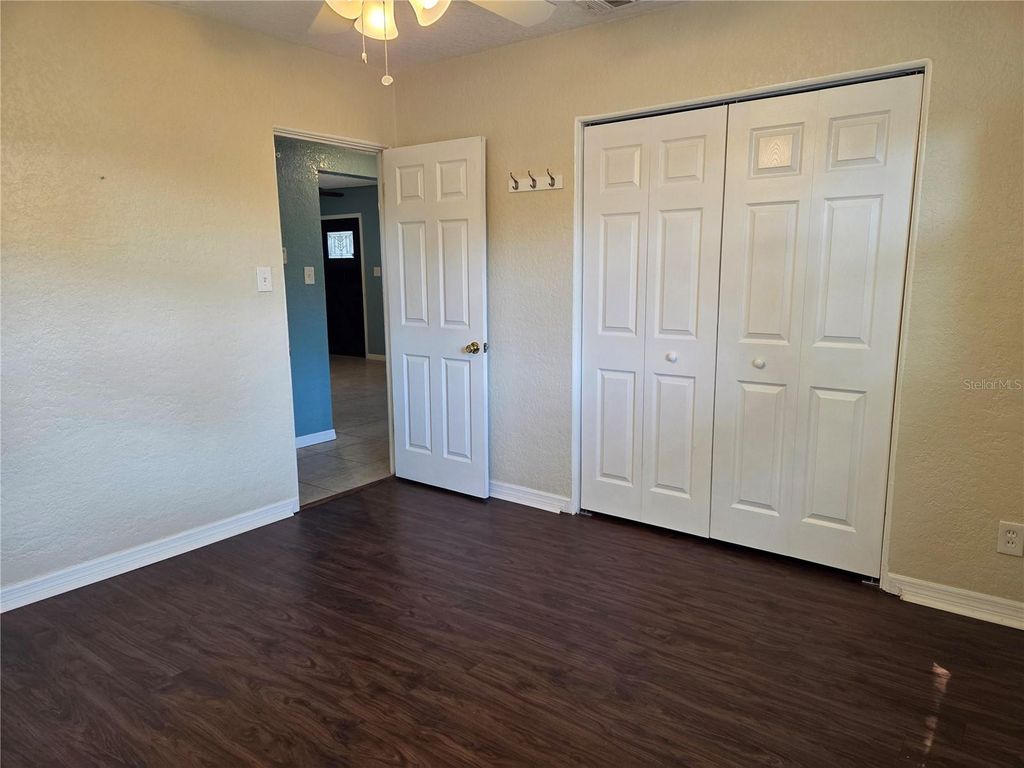 Image 8 of property listing at 5814 20TH AVE S, Gulfport, FL 33707