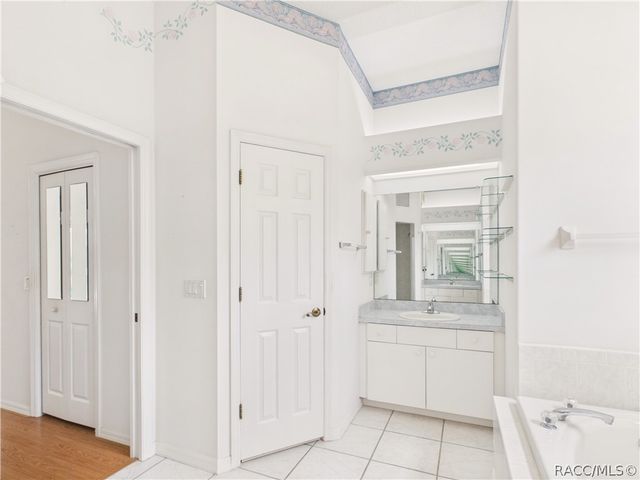 16 E Primula Court, Homosassa, FL 34446