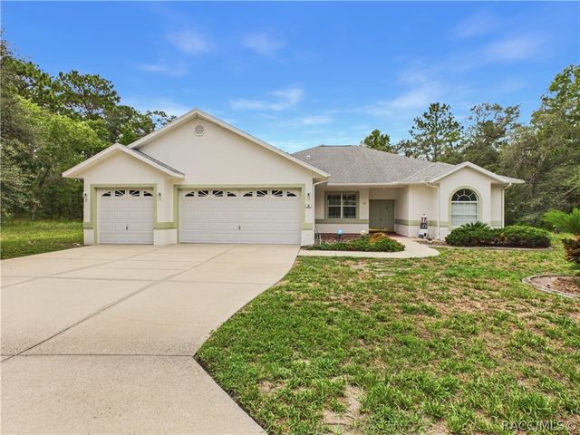 16 E Primula Court, Homosassa, FL 34446