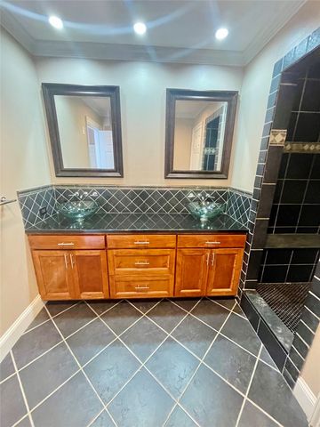 5809 Turner Street, The Colony, TX 75056