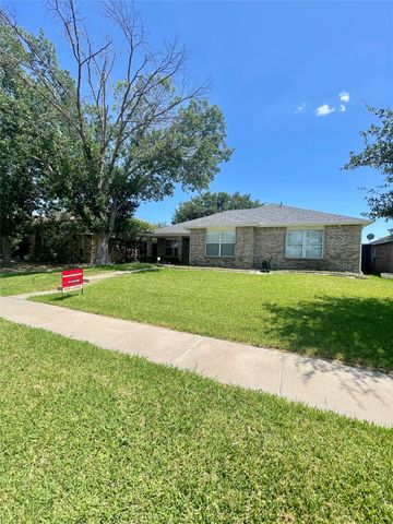 5809 Turner Street, The Colony, TX 75056