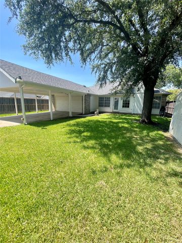 5809 Turner Street, The Colony, TX 75056