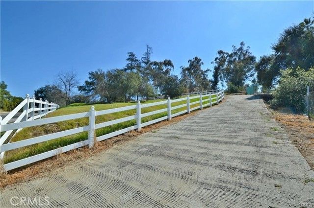 402 E DE ANZA HEIGHT DR, San Dimas, CA 91773