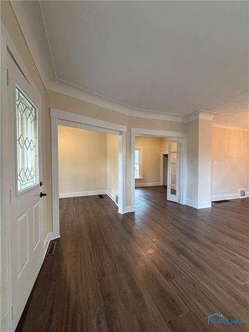 2142 Brookford Drive, Toledo, OH 43614