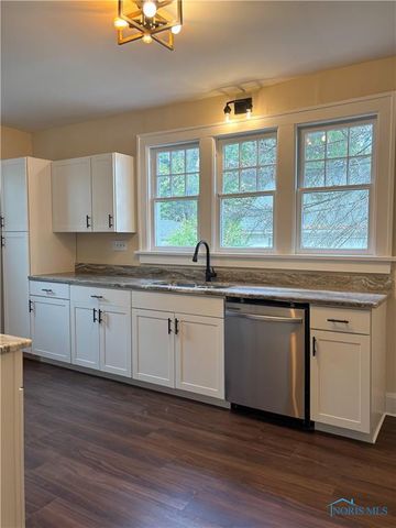 2142 Brookford Drive, Toledo, OH 43614