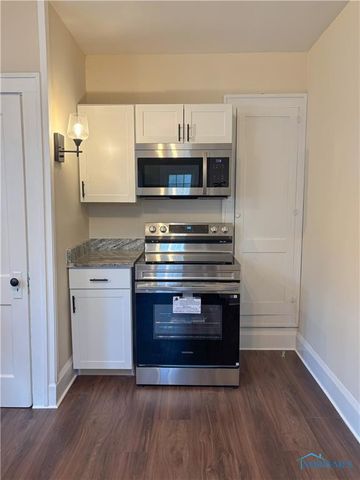 2142 Brookford Drive, Toledo, OH 43614