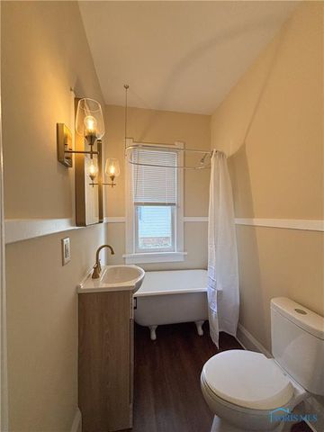 2142 Brookford Drive, Toledo, OH 43614