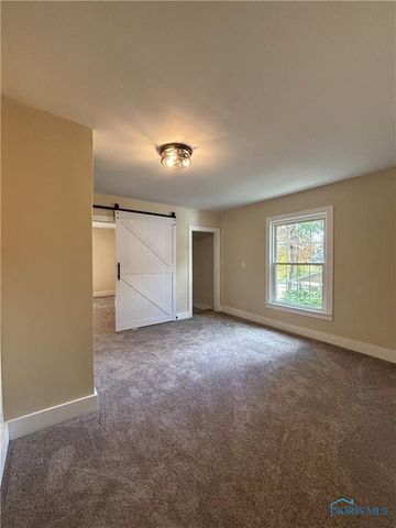 2142 Brookford Drive, Toledo, OH 43614