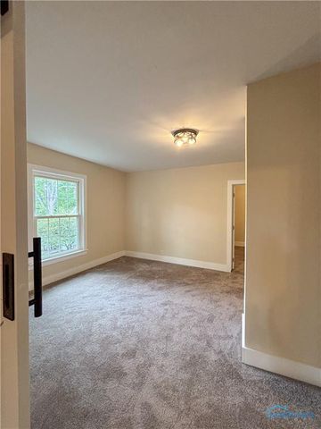 2142 Brookford Drive, Toledo, OH 43614