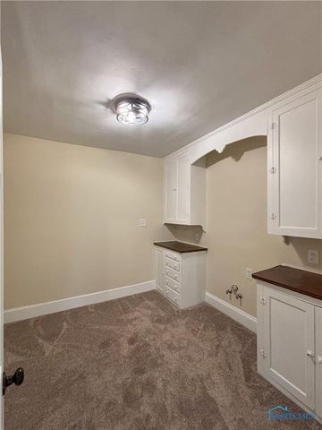 2142 Brookford Drive, Toledo, OH 43614