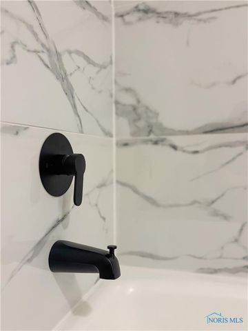 2142 Brookford Drive, Toledo, OH 43614