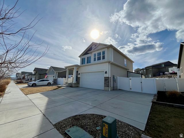 6135 N BOULTER PEAK LN, Eagle Mountain, UT 84005