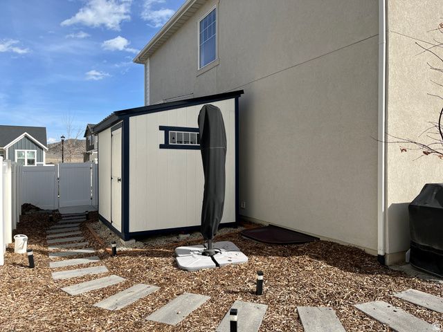 6135 N BOULTER PEAK LN, Eagle Mountain, UT 84005