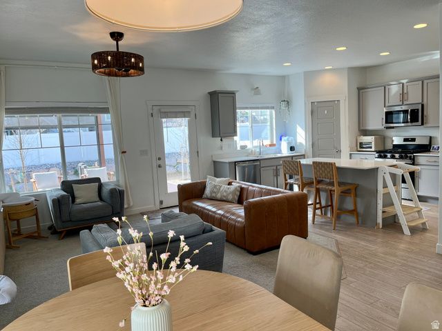 6135 N BOULTER PEAK LN, Eagle Mountain, UT 84005