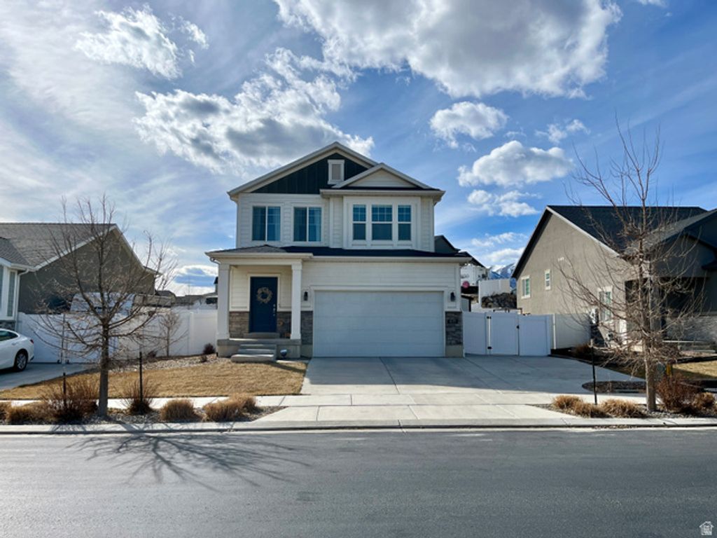 6135 N BOULTER PEAK LN, Eagle Mountain, UT 84005