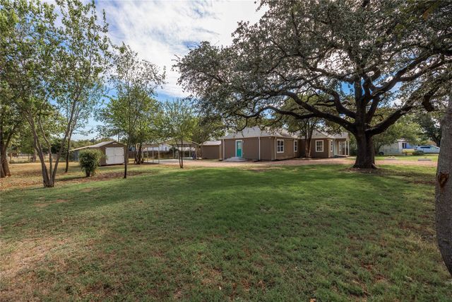 3602 Durham Avenue, Brownwood, TX 76801