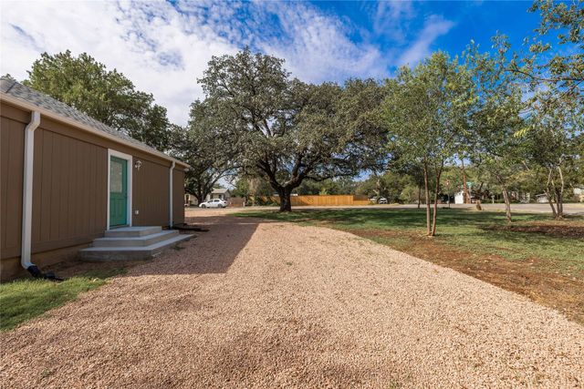 3602 Durham Avenue, Brownwood, TX 76801